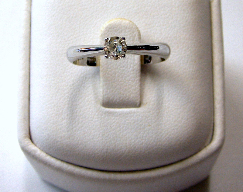 Joyas oro Blanco ANILLO DIAMANTE, Mod. Solitario - Imagen 2