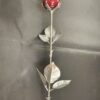 CAPULLO DE ROSA GRANDE , EN PLATA DE LEY ,ESMALTADO EN ROJO  DE 48 CM.